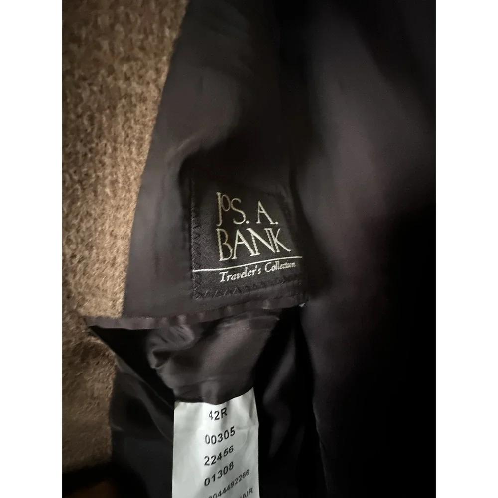 Jos A Bank 100% Camel Hair Tan Check Blazer Traveler's Collection Sport Coat 42R